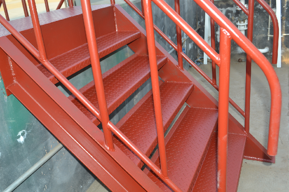 船舶內部換新裝：醇酸工業高光磁漆的刷新魅力