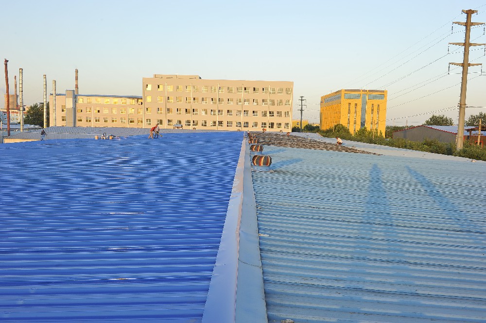 彩鋼瓦煥新維護之選：醇酸專用汽車漆的卓越應用