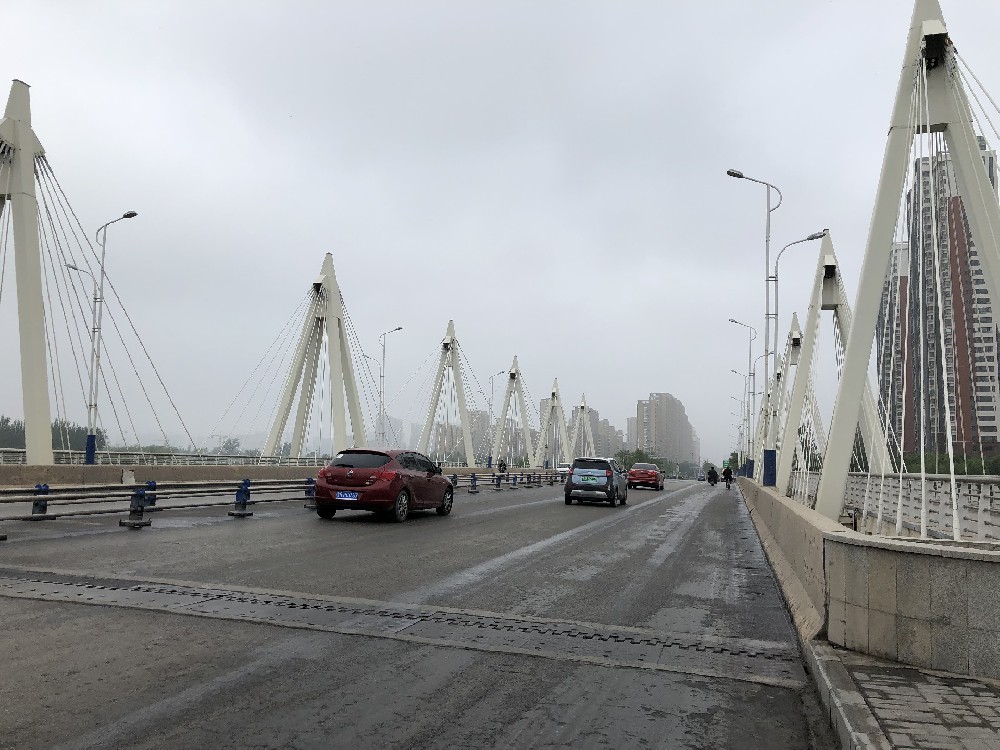 潮濕環境新選擇，晨虹醇酸防銹磁漆守護設備無憂