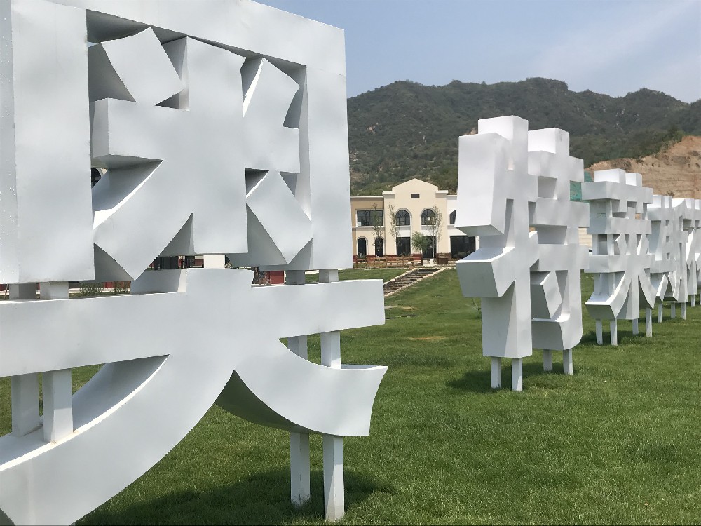 PVC材質新生命，晨虹醇酸清漆煥發(fā)持久光澤