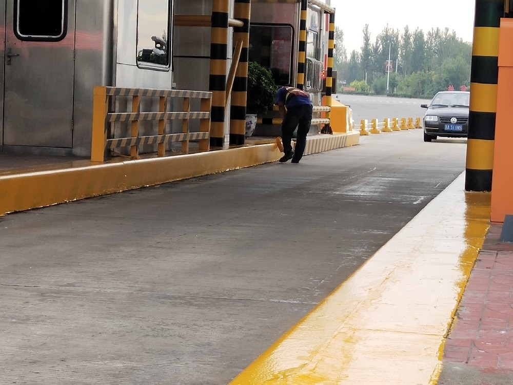 高速公路護欄的守護神：晨虹醇酸底漆，刷新安全與美觀并重